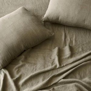 Stonewashed linen sheet set, The Citizenry